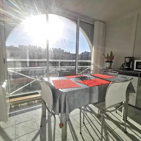 Apartment 039 Cap D'agde Quartier Falaises Proche T2 Avec Place De Parking Et Piscine *