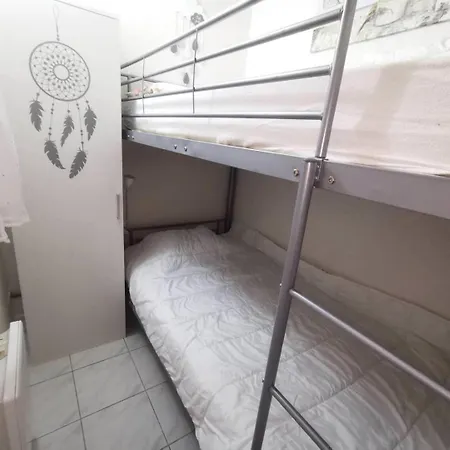 039 Marina Bay 403 * Agde