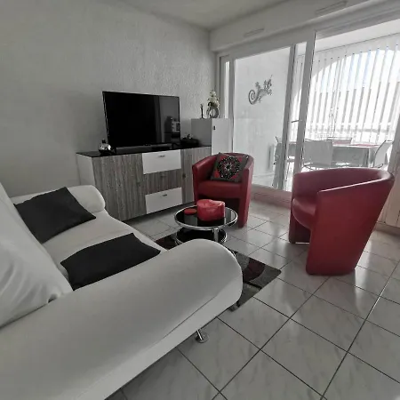 039 Cap D'agde Quartier Falaises Proche T2 Avec Place De Parking Et Piscine * Agde